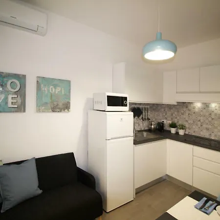 Carlo's Apartment