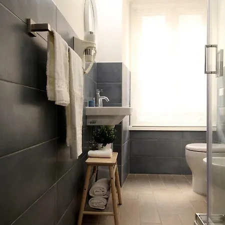 Carlo's Apartment